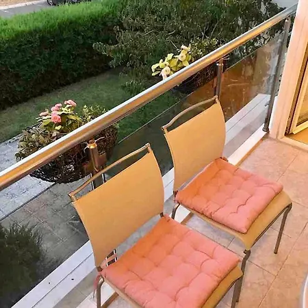 Sveti Vlas Apartment Апартамент